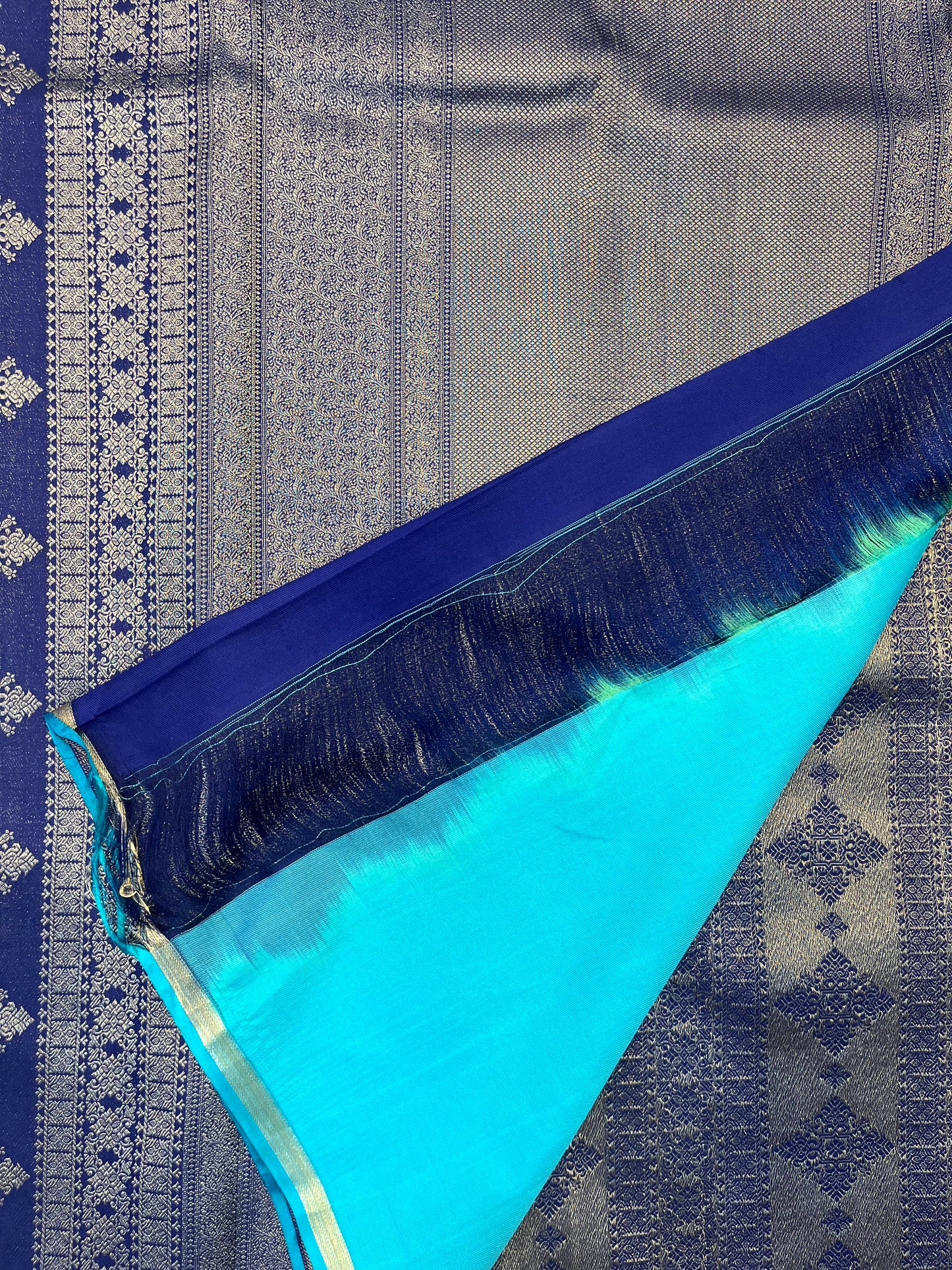Kanchipuram Handloom Pure Silk Blue Saree - Sai Varun SIlks