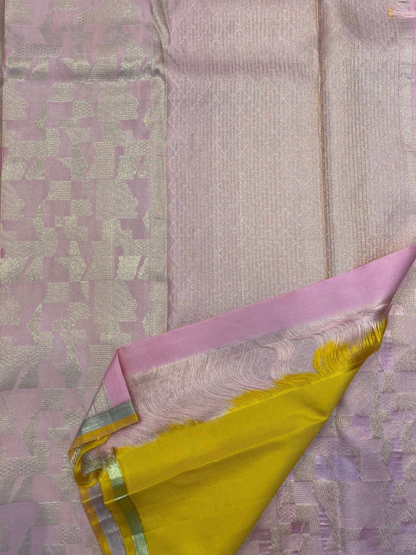 Kanchipuram Handloom Pure Silk Baby Pink Saree - Sai Varun SIlks