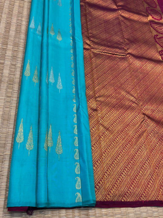 Kanchipuram Handloom Pure Silk Borderless Blue Saree - Sai Varun SIlks