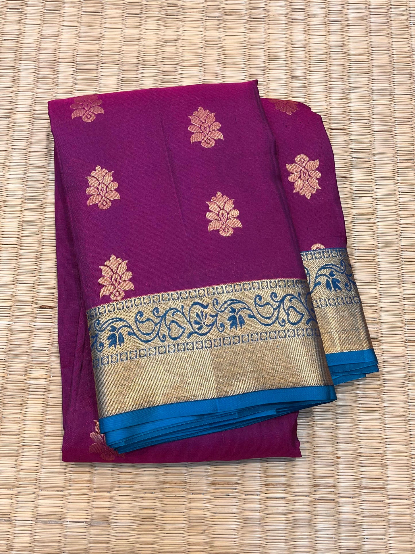 Magenta with Blue Border Silk saree - Sai Varun SIlks