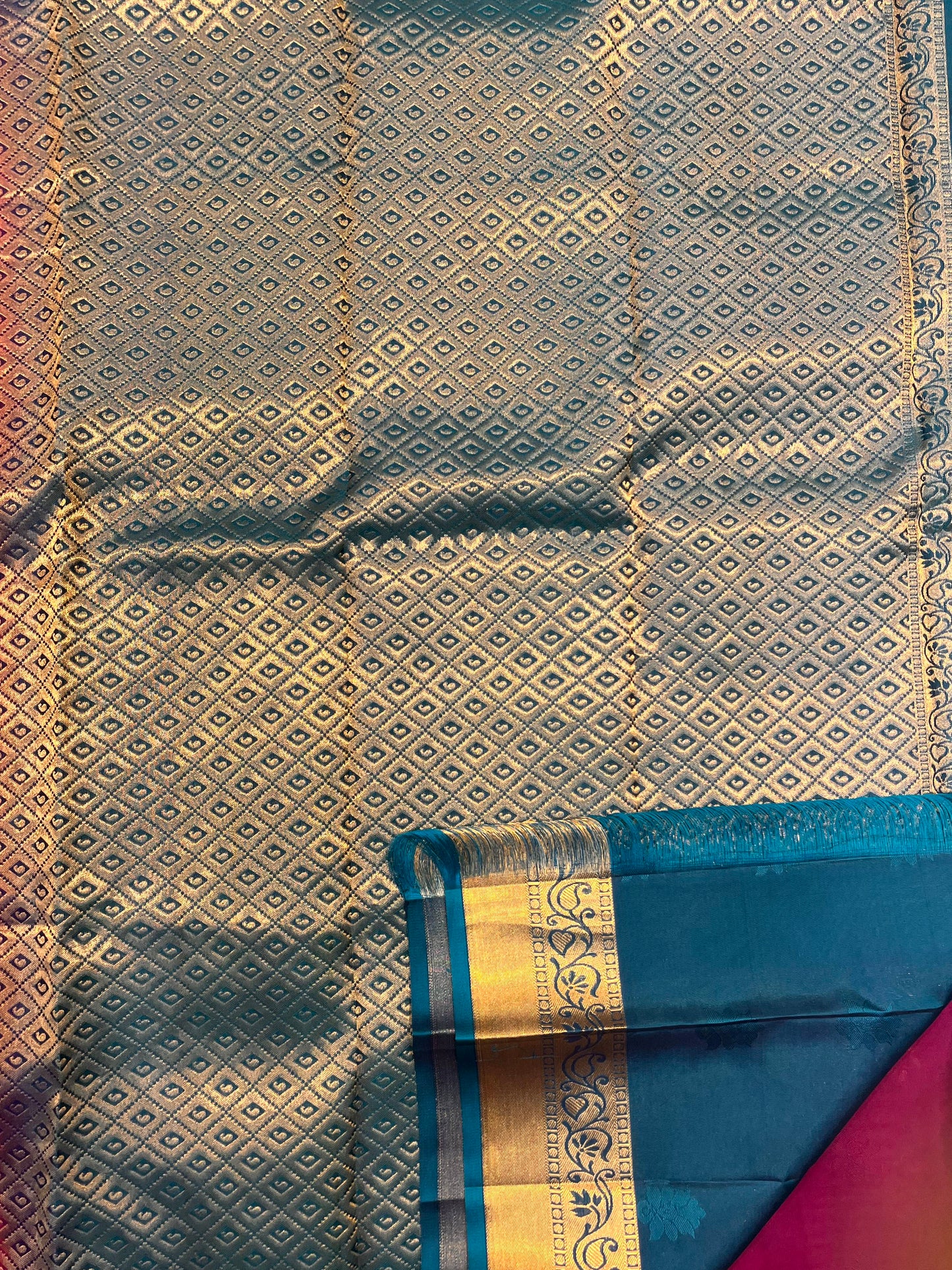 Magenta with Blue Border Silk saree - Sai Varun SIlks