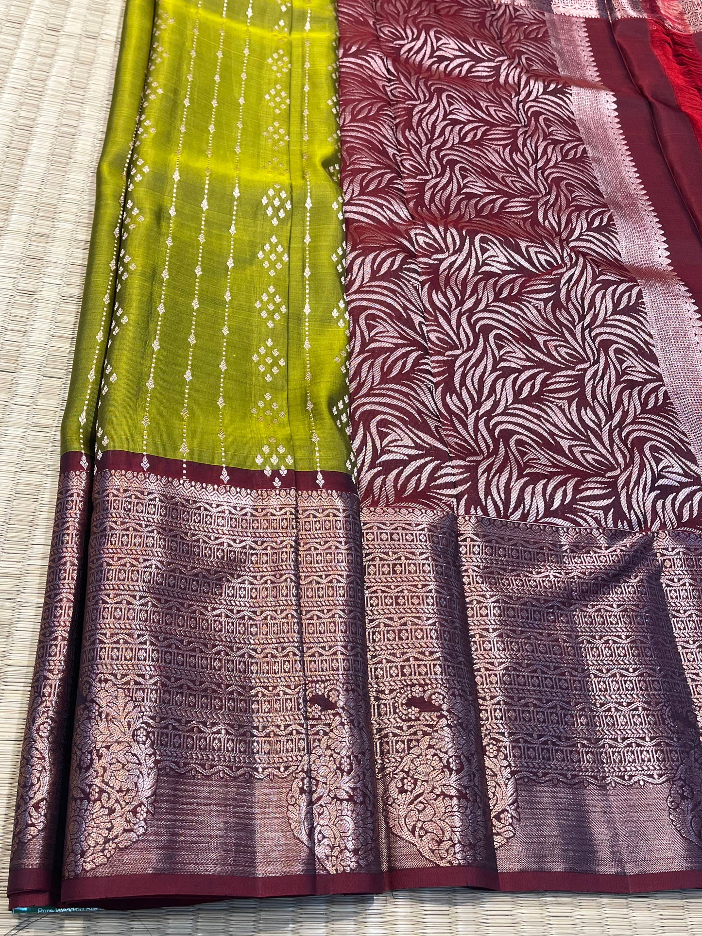 Handloom Silk Green with Maroon saree - Sai Varun SIlks