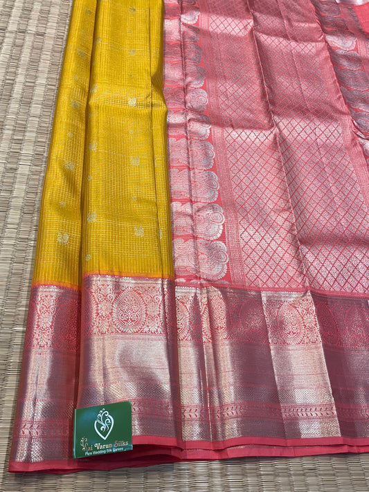 Handloom Silk Yellow with Pink Border Saree - Sai Varun SIlks
