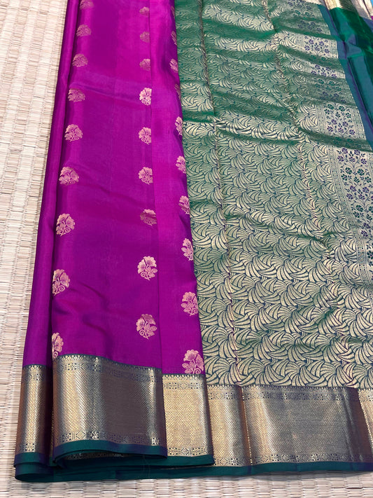 Magenta Silk Saree with Green Border - Sai Varun SIlks