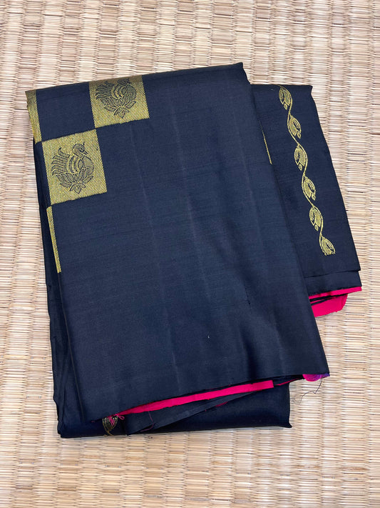 Kanchipuram Handloom Pure Silk Black Saree - Sai Varun SIlks