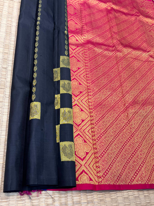 Kanchipuram Handloom Pure Silk Black Saree - Sai Varun SIlks